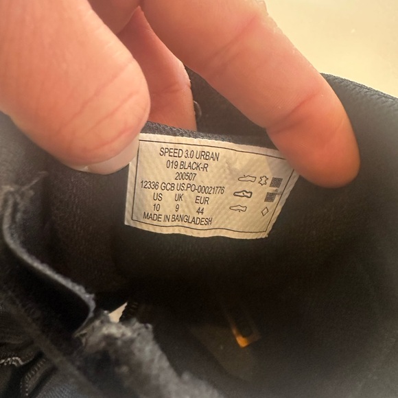 Hiking boot’s lightly used - size 10, men’s - Picture 10 of 13